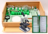Биологическая микролаборатория с микроскопом